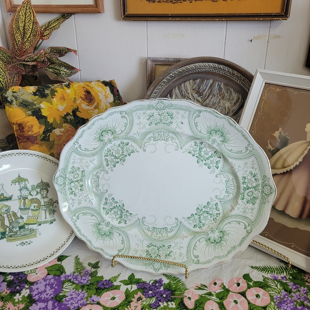 Vintage Green and White Serving Large Platter 16" By J & G Meakin England